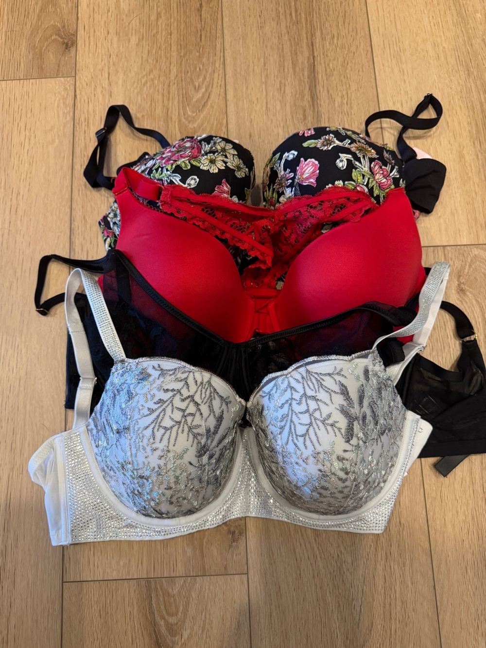 Victoria’s Secret Bra Set of Four